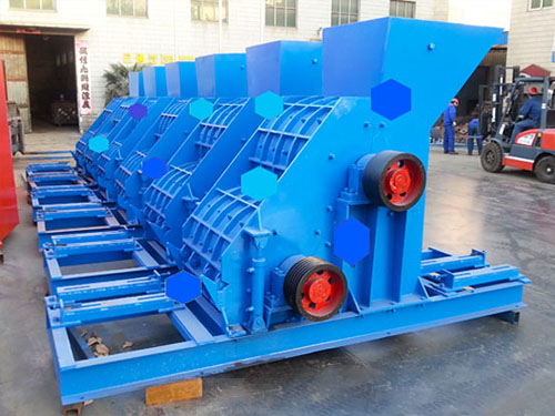 �p������C